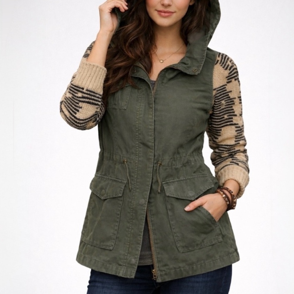 Hive & Honey army green utility style sweater sleeve jacket ❤️